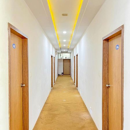 Stay Guru Usha Residency Bhuj Esterno foto