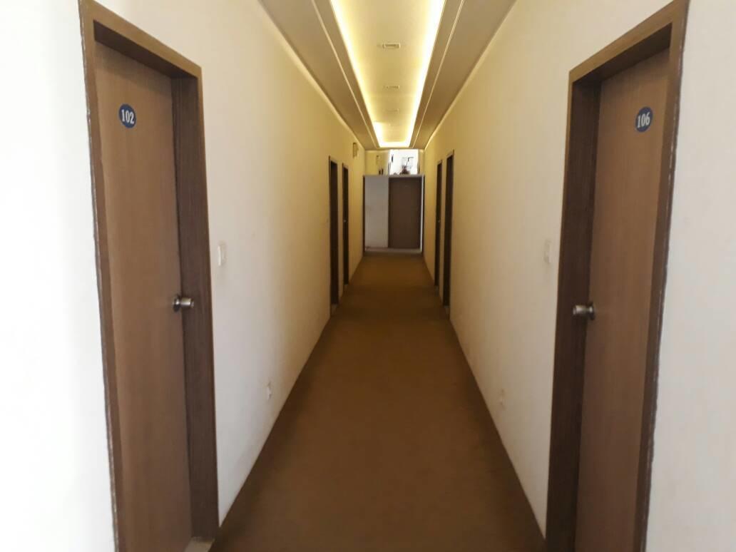 Stay Guru Usha Residency Bhuj Esterno foto