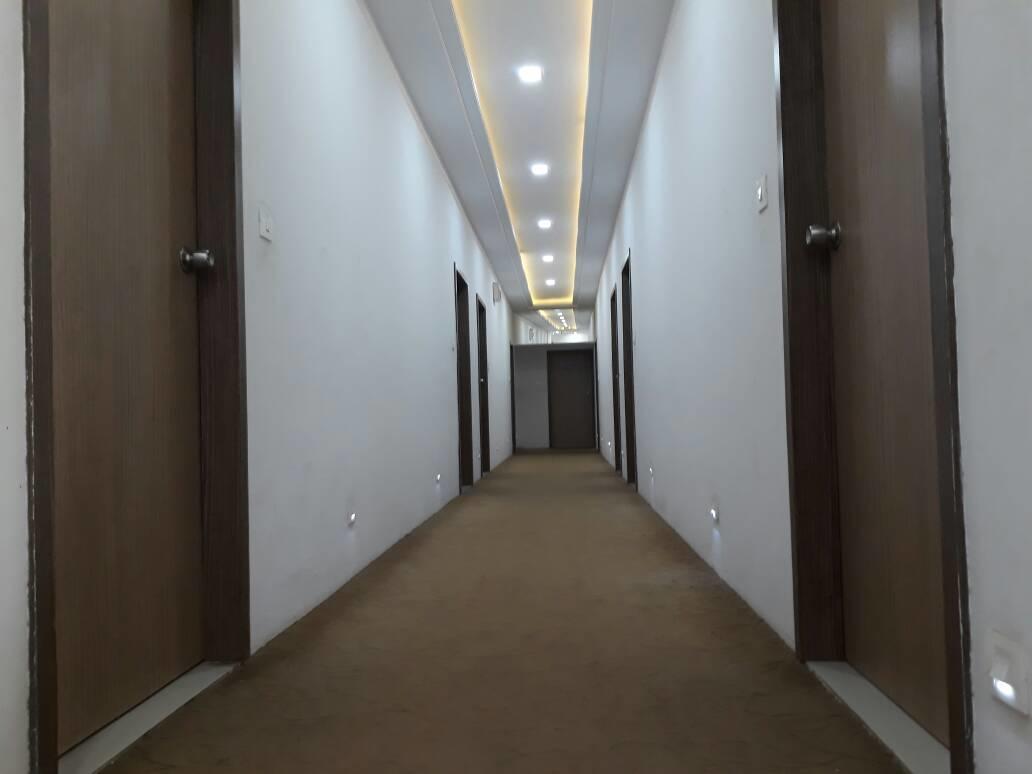 Stay Guru Usha Residency Bhuj Esterno foto