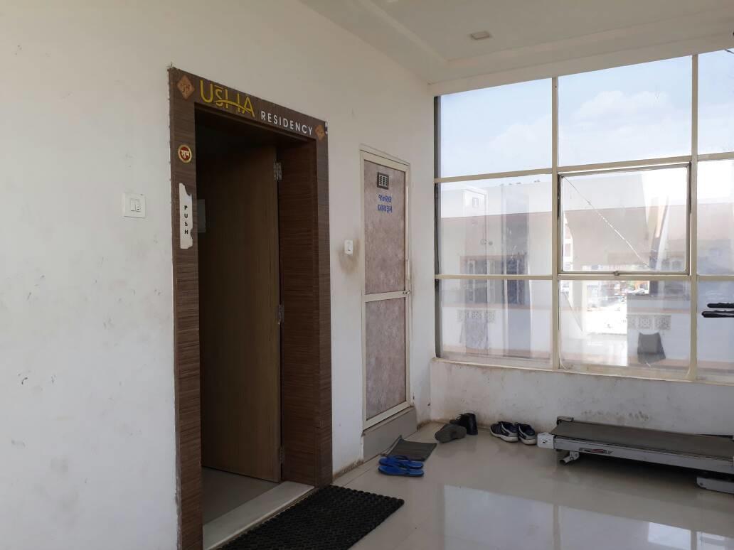 Stay Guru Usha Residency Bhuj Esterno foto